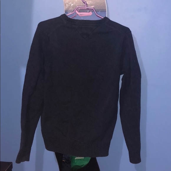 Tommy crew neck it’s a classic! - Picture 2 of 2